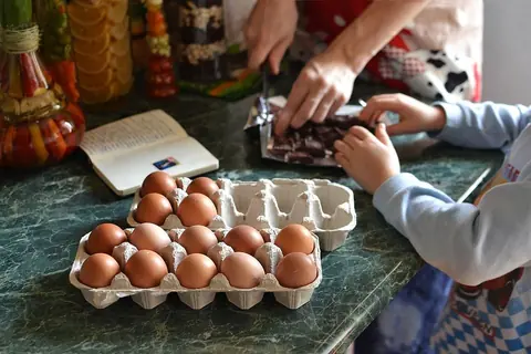 5 activités ludiques et éducatives à faire avec votre enfant dans la cuisine