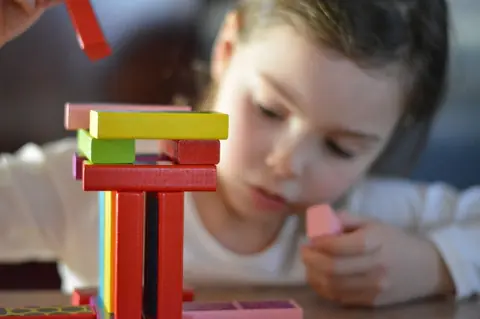 Développer la créativité des enfants par des activités manuelles