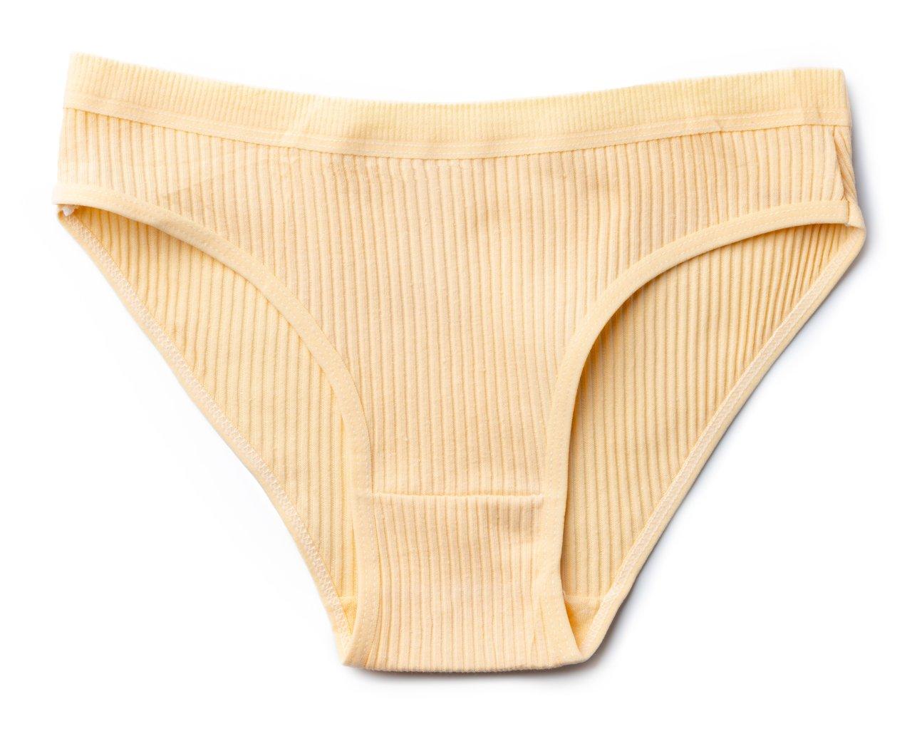 Culottes lavables Octipa taille haute en bambou pour la gestion des fuites urinaires modulées pendant la grossesse.
